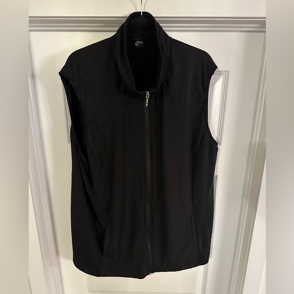 Sligo Vest - Picture 1 of 2